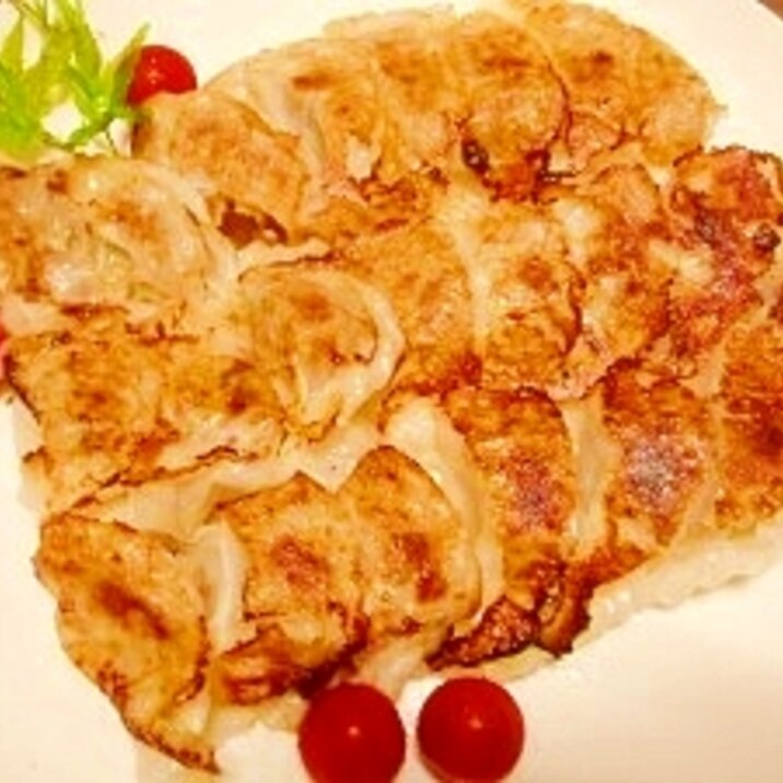 粗挽き肉で シンプル餃子 レシピ 作り方 By ブルーボリジ 楽天レシピ